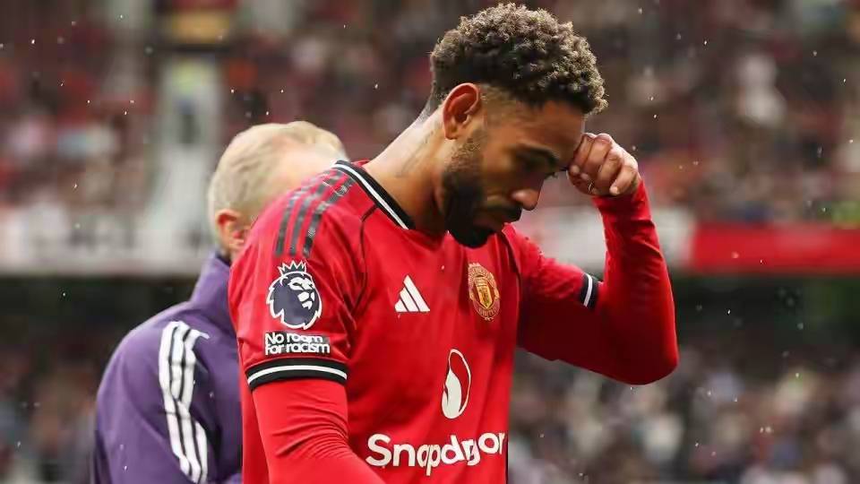 预算仅8000万欧！曼联夏窗残酷抉择：三大位置只能三选二，天价目标全没戏！